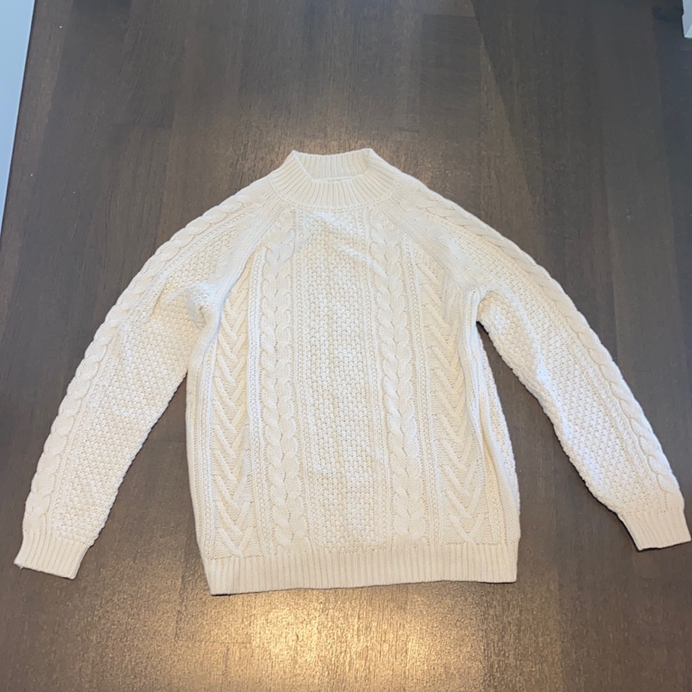 Brand new Pull and Bear sweater size L